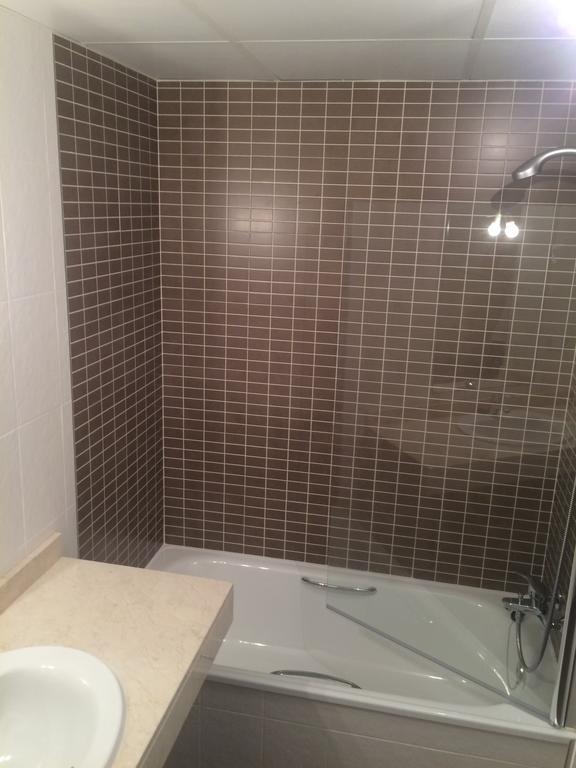 Appartement Las Terrazas De Alcaidesa Exteriör bild